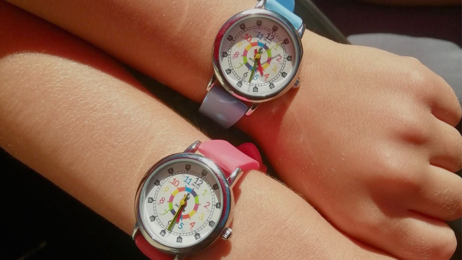 Montre rouge et bleue Inouck